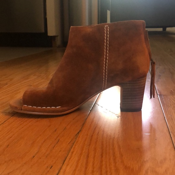 Perfect Fall Shoes! - Picture 4 of 4